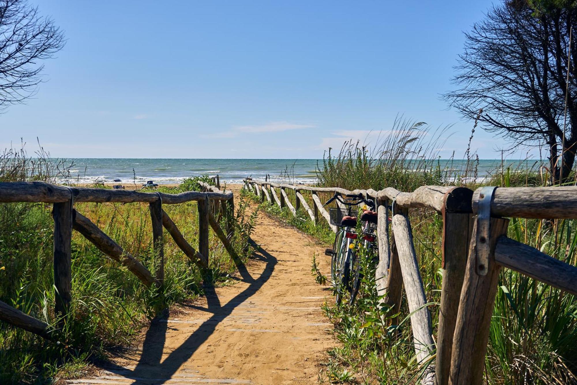 Peaceful Flat Next To The With Balcony Bibione